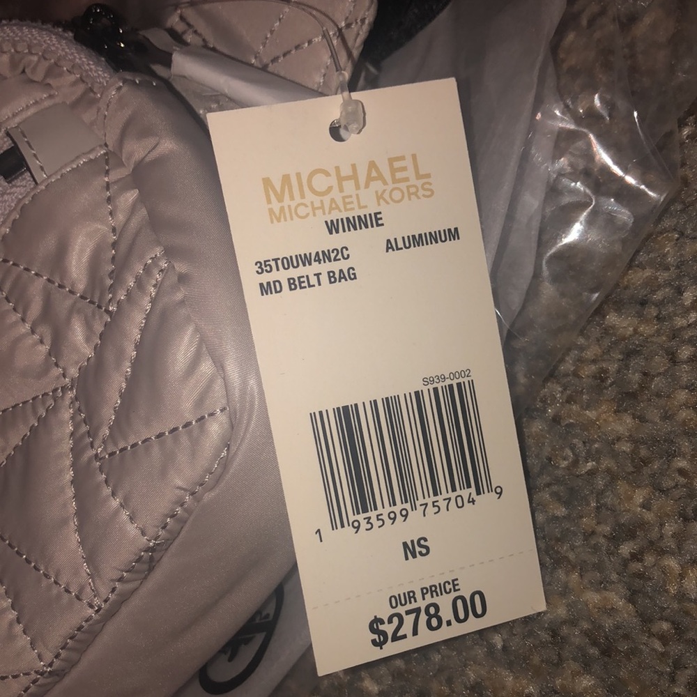 Michael Kors belt bag - Picture 7 of 12
